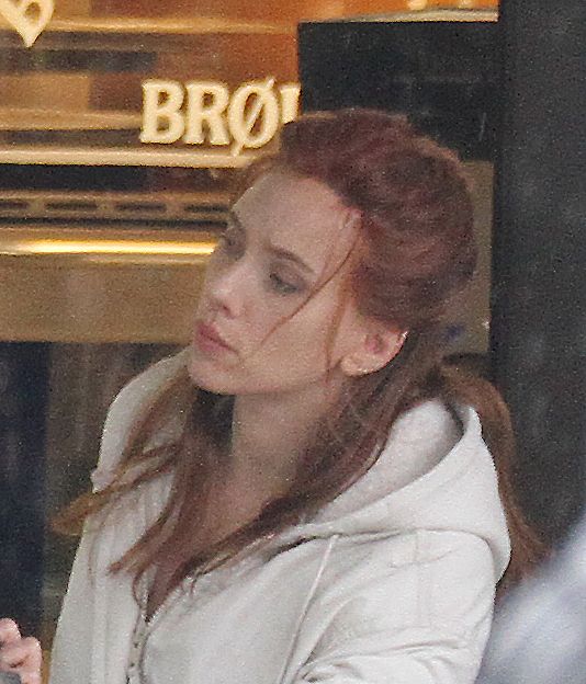 D7vL0D9XkAEZIrH Black Widow Filminin Setinden Yeni Fotoğraflar Gelmeye Devam Ediyor!