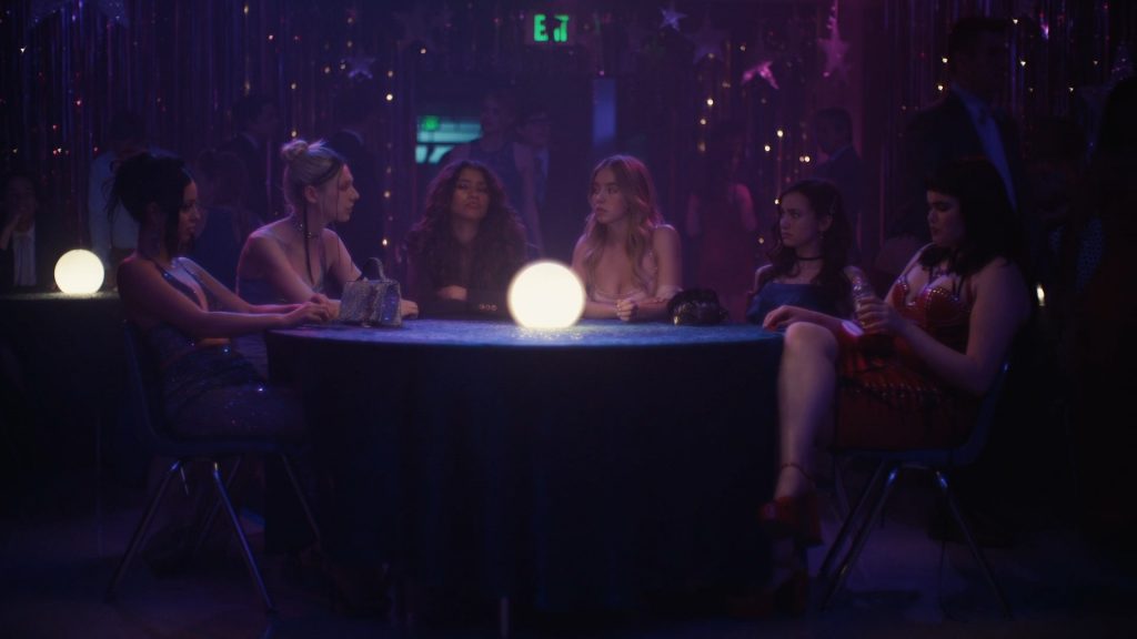 HBO'nun Zendaya'lı Gençlik Dizisi Euphoria'yı İzlemeniz İçin 7 Neden 3 Euphoria prom