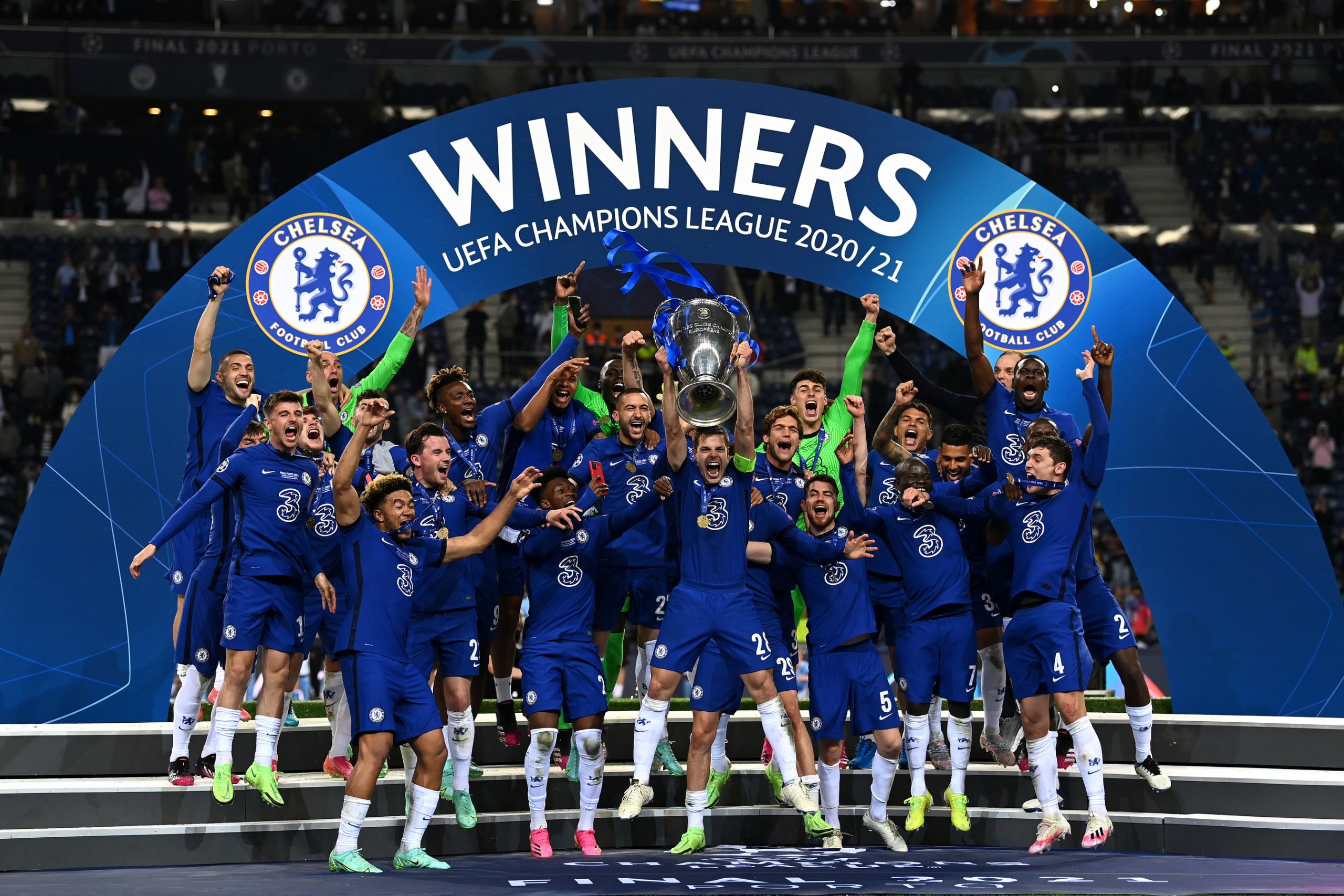 POPGEK Yazarlarının 2021 Enleri 16 Hublot Chelsea FC 3 scaled POPGEK Yazarlarının 2021 Enleri