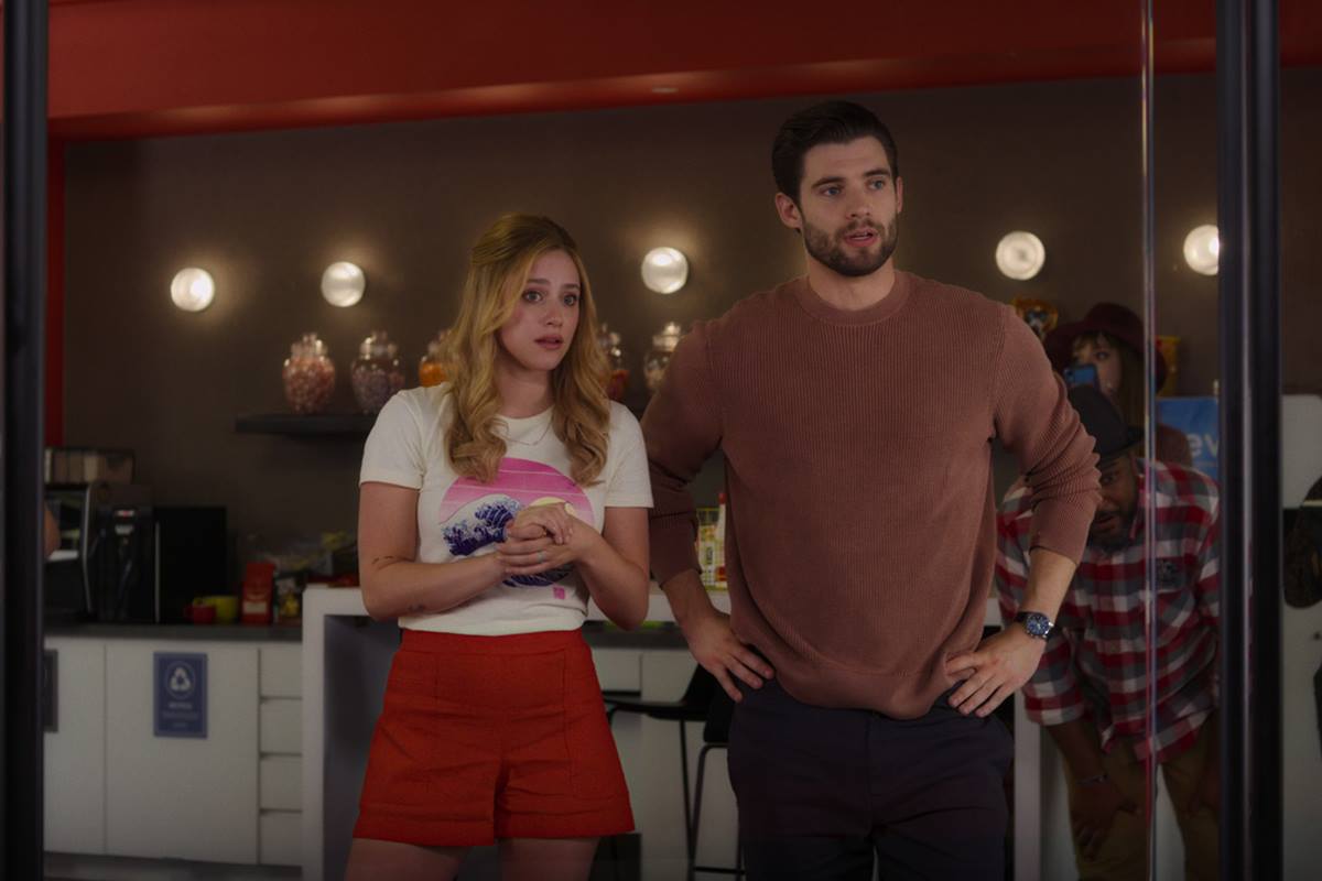 Netflix Türkiye Ağustos Ayı Yayın Takvimi 13 Oyle veya Boyle Look Both Ways 00 40 03 21 Netflix Türkiye Ağustos Ayı Yayın Takvimi